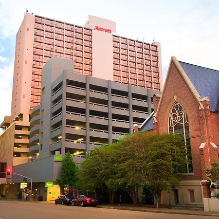 Jackson Downtown Convention Center Hotel Exterior photo